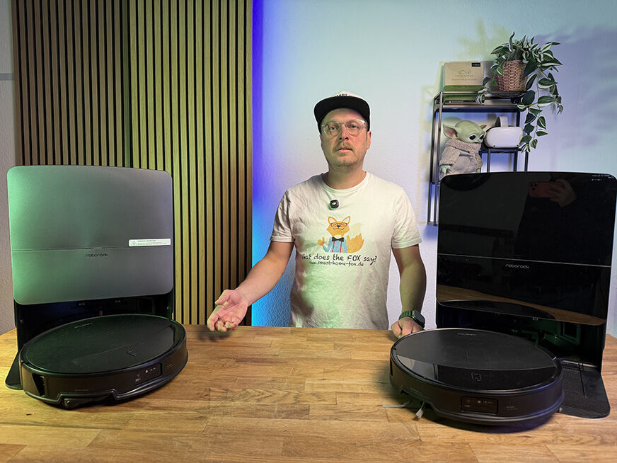 Die glänzende Station des Saros 10R neben der matten Station des Saros 20.